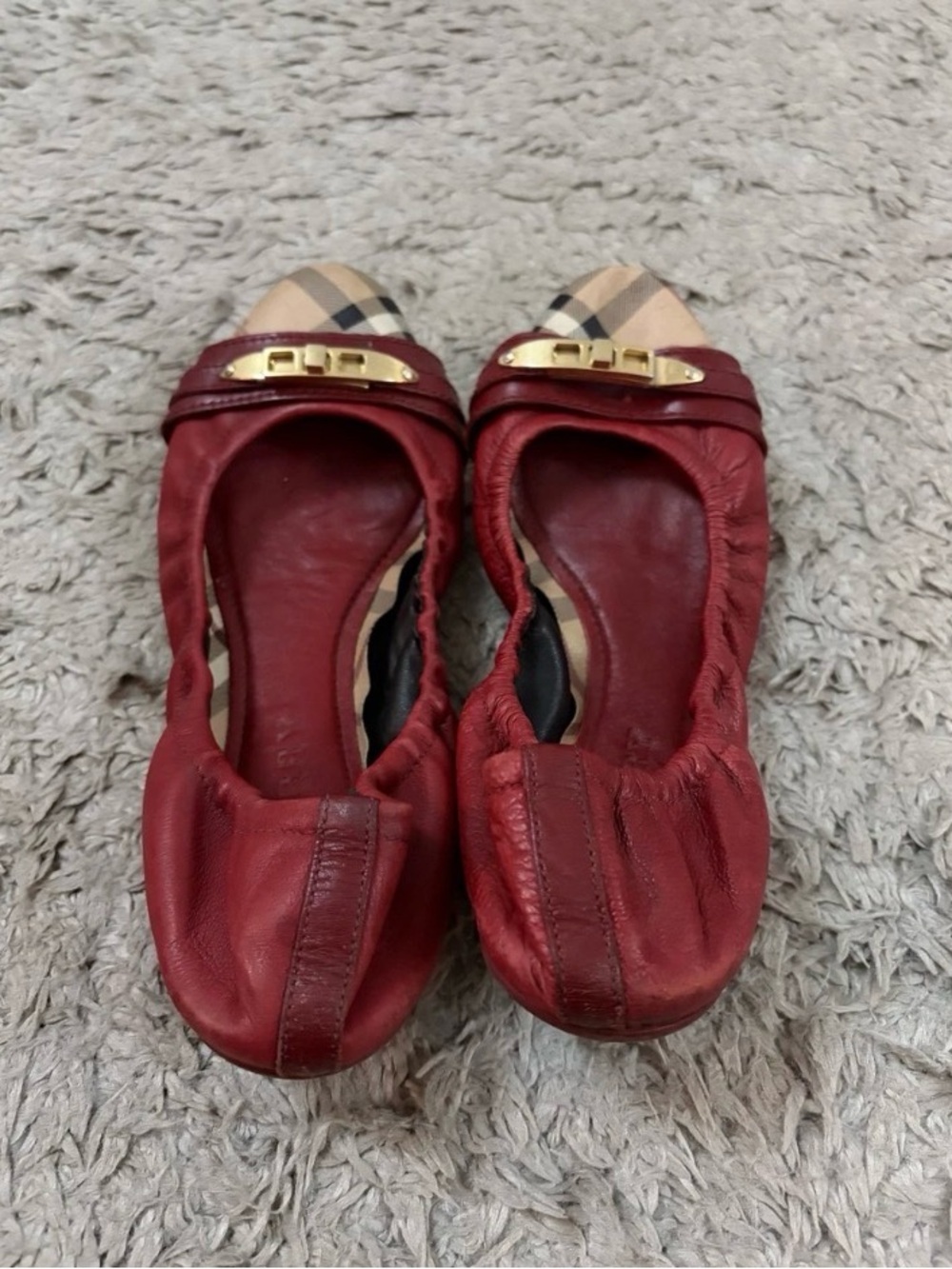 Burberry Red Leather Plaid Cap-Toe Ballet Flats with Gold Accent - Picture 4 of 5